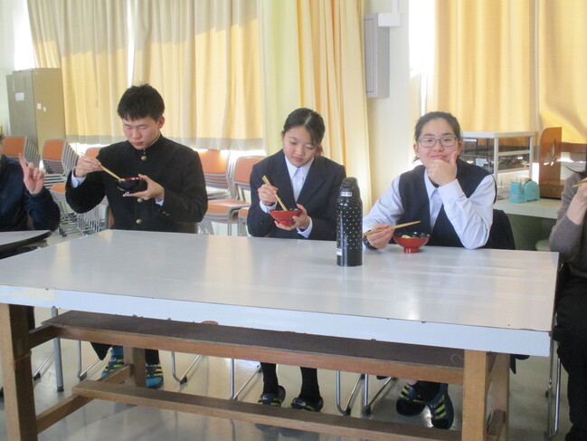 高　学部集会-6