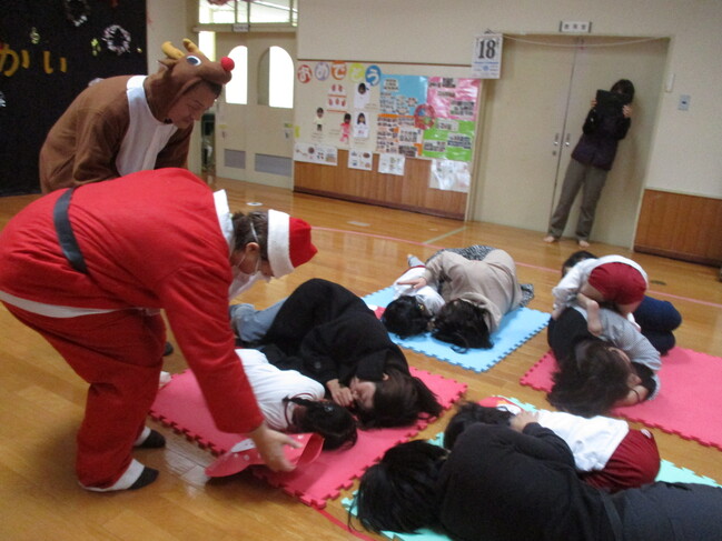 幼稚部　クリスマス会-7