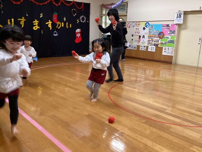 幼稚部　クリスマス会-6