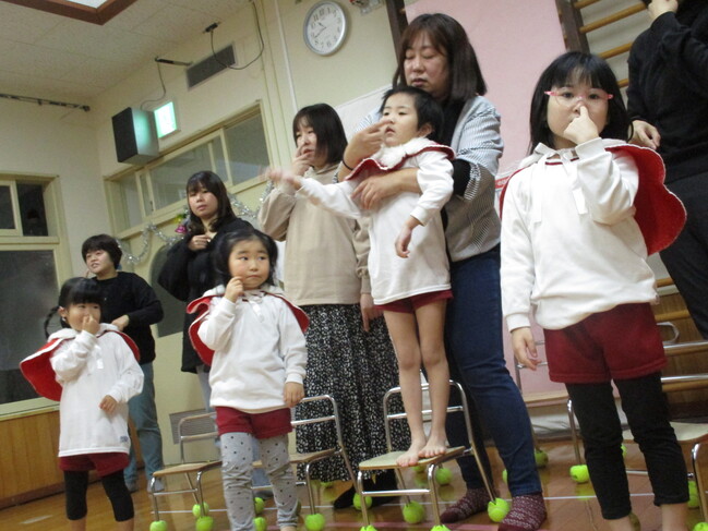 幼稚部　クリスマス会-5