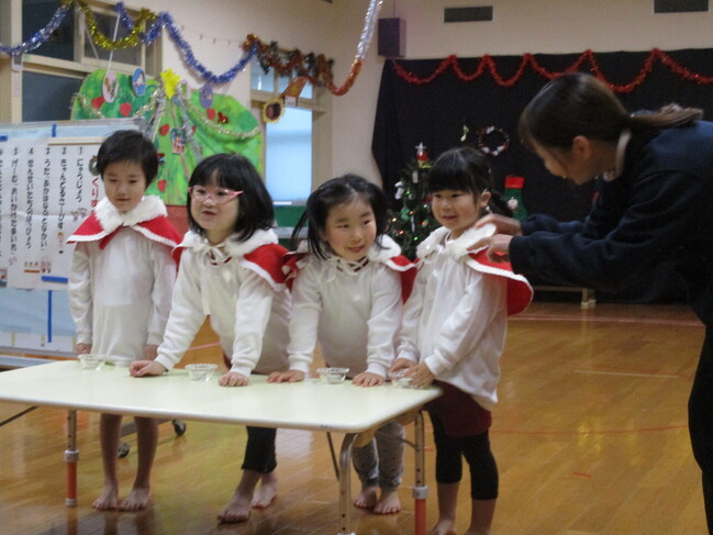幼稚部　クリスマス会-4