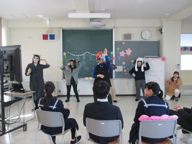 中　送る会-13