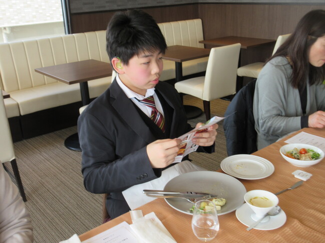 中　送る会-9