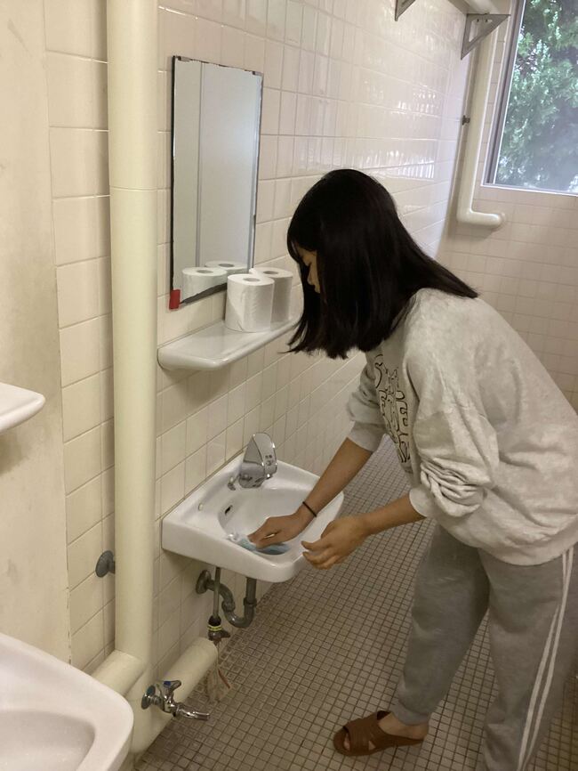 １